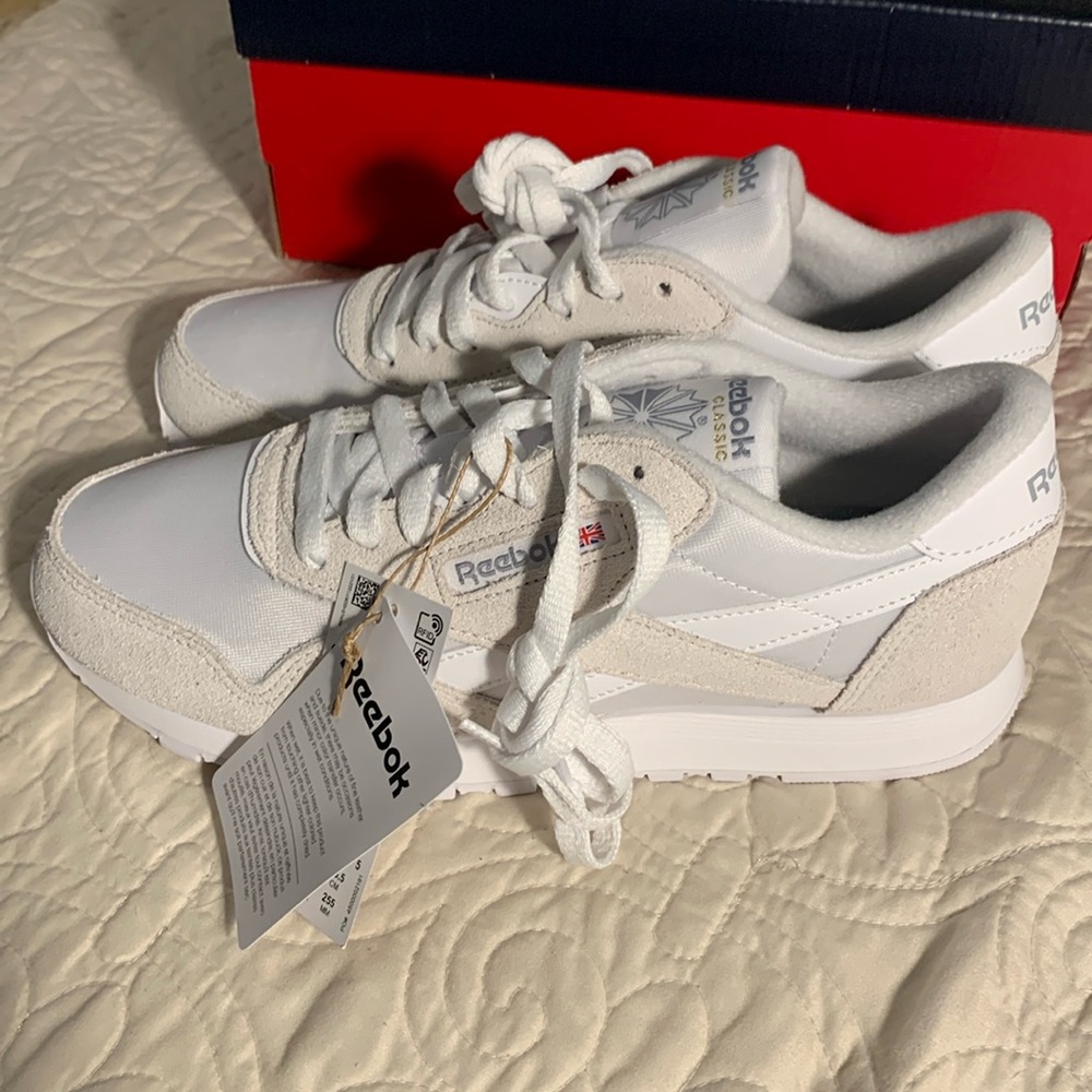 Reebok classic nylon sneakers NWT - Picture 3 of 13